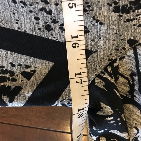 CYC graphic Long Sleeve Crewneck Black Gray Tunic Top size Small - Picture 9 of 9